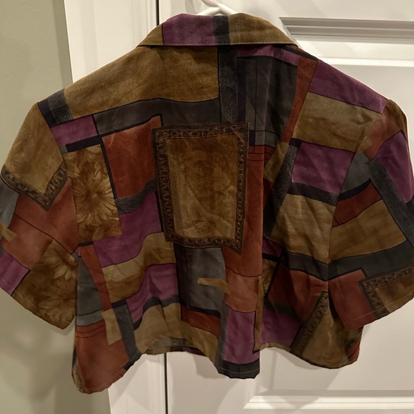 Reworked cropped vintage tops - Picture 5 of 6